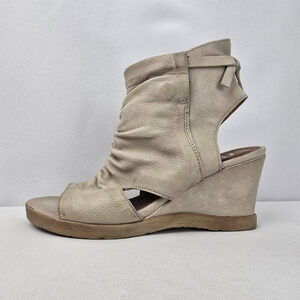 Mjus Grey Leather Gladiator Wedge Sandals Size 6.5